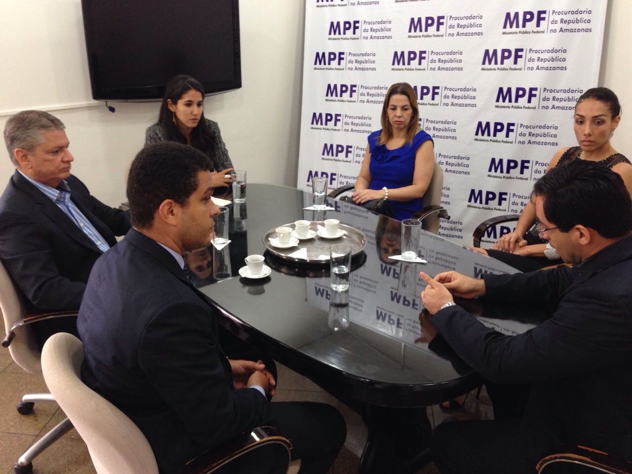 Leia mais sobre o artigo Reunião entre membros do MPC/AM e do MPF