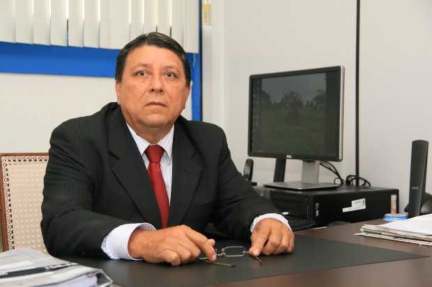 Leia mais sobre o artigo Carlos Alberto Souza de Almeida é escolhido novo procurador-geral do MPC