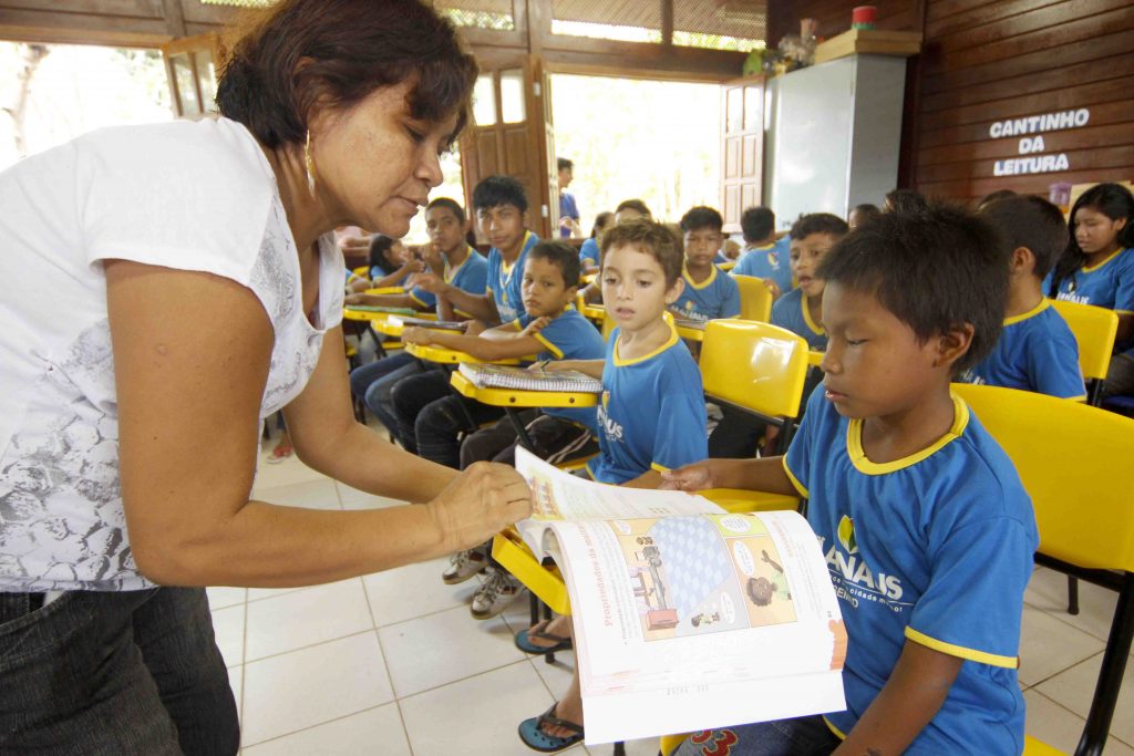 Coordenadoria de Educação do MPC pede esclarecimentos à Semed