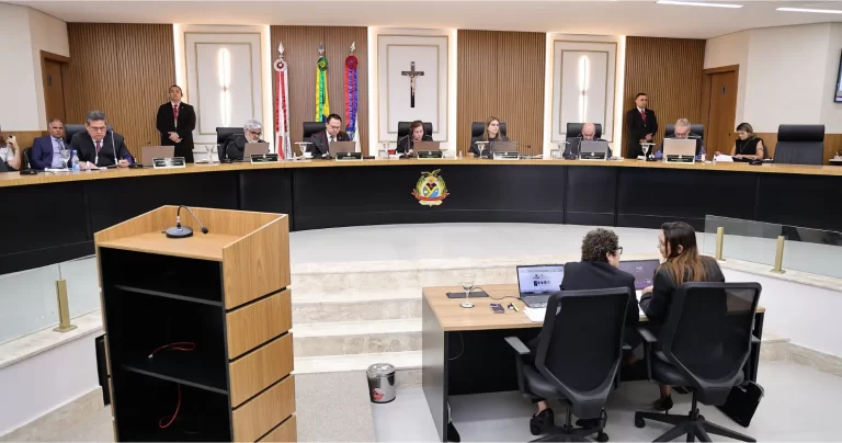 Representação do MPC-AM sobre irregularidade em licitação é julgada procedente