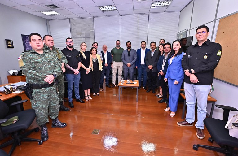 Leia mais sobre o artigo MPC discute o combate ao desmatamento e queimadas no Amazonas em 2024