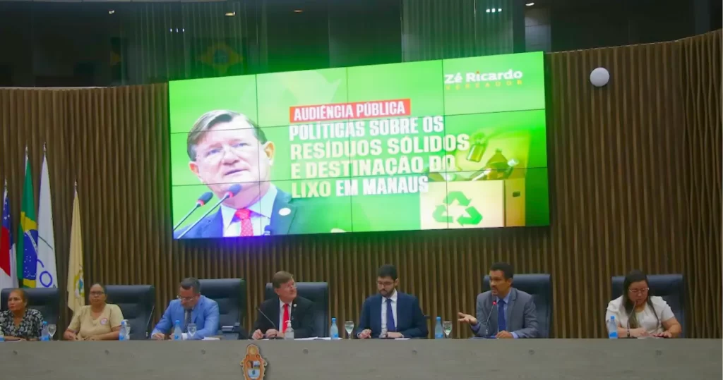 Procurador de Contas discute ações voltadas à Política de Resíduos Sólidos em Manaus durante Audiência Pública
