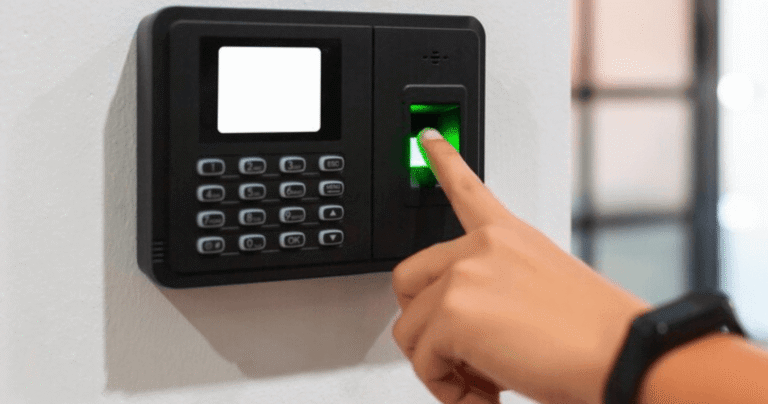 TCE-AM, MPC-AM e Governo do Estado firmam acordo para modernizar controle de frequência dos servidores